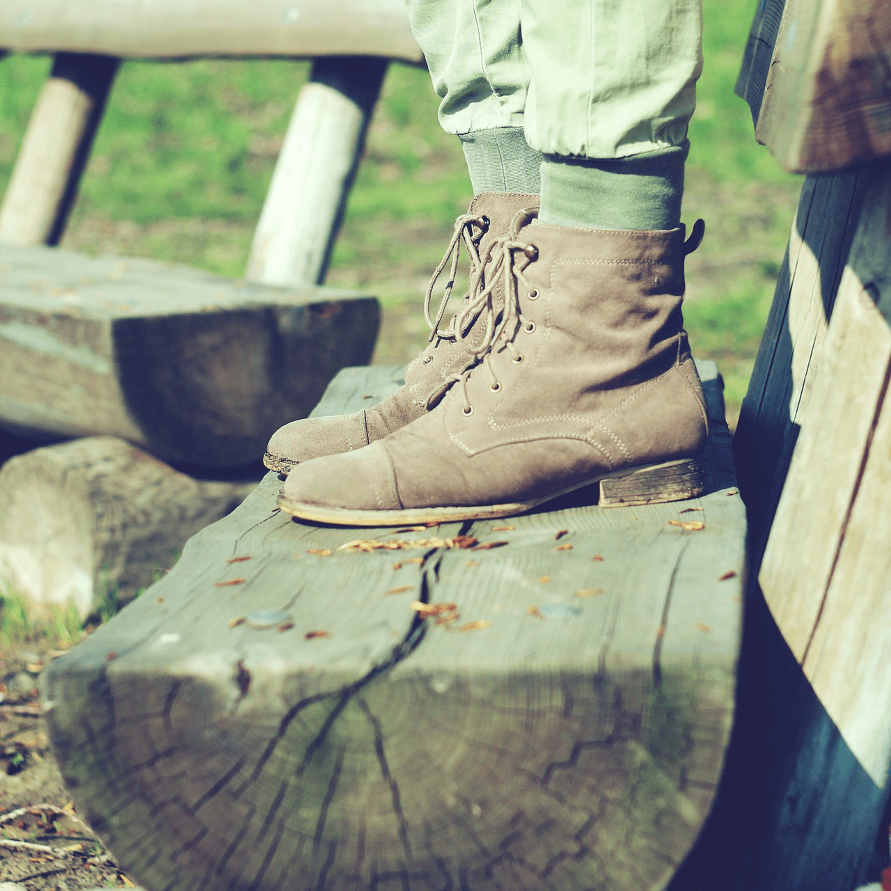 Men's light brown boot